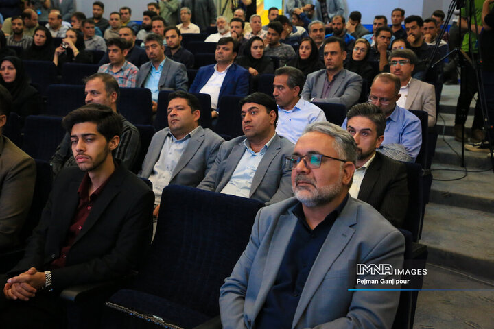 آیین بهره‌برداری از تصفیه‌خانه تکمیلی شمال شهر اصفهان