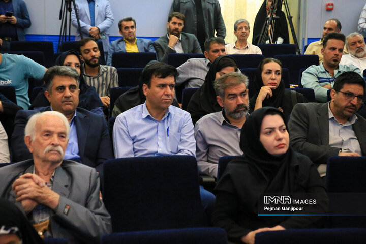 آیین بهره‌برداری از تصفیه‌خانه تکمیلی شمال شهر اصفهان