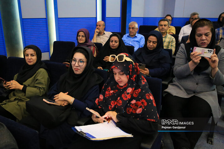 آیین بهره‌برداری از تصفیه‌خانه تکمیلی شمال شهر اصفهان