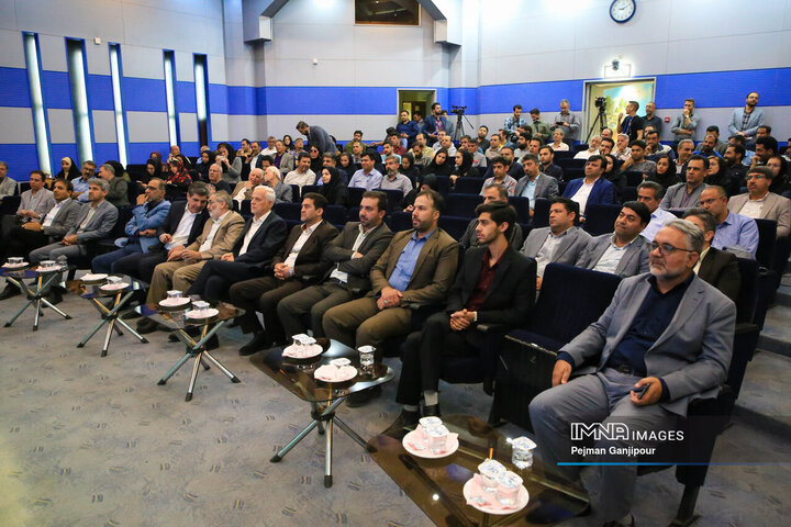 آیین بهره‌برداری از تصفیه‌خانه تکمیلی شمال شهر اصفهان