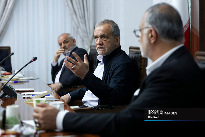 نشست رئیس جمهور با شهرداران کلان شهرهای کشور