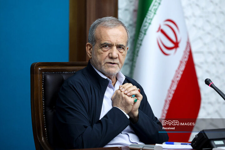 تربیت شایسته فرزندان ایران با مشارکت مردم و معلمان ممکن است