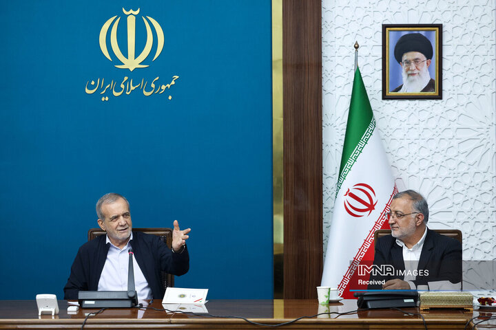 نشست رئیس جمهور با شهرداران کلان شهرهای کشور