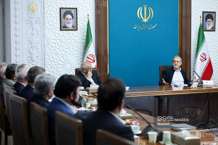 نشست رئیس جمهور با شهرداران کلان شهرهای کشور