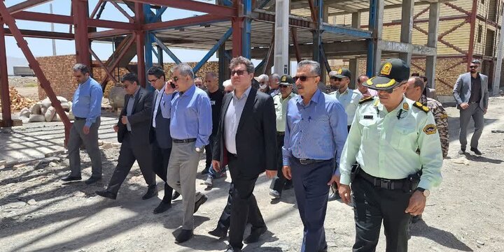 مردم باید ثمره خدمات را ملموس ببینند