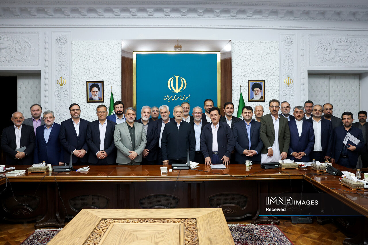 نشست رئیس جمهور با شهرداران کلان شهرهای کشور