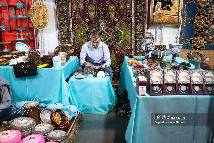 هجدهمین نمایشگاه گردشگری و صنایع دستی مشهد