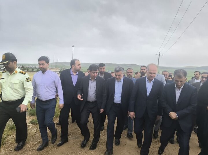 تأکید وزیر بهداشت بر تسریع در ساخت بیمارستان روانسر