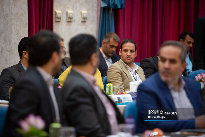 نشست تخصصی مدیران عامل و رؤسای سازمان‌ها و شرکت‌های مدیریت پسماند شهرداری‌های کشور