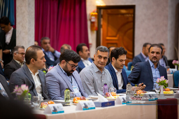 نشست تخصصی مدیران عامل و رؤسای سازمان‌ها و شرکت‌های مدیریت پسماند شهرداری‌های کشور