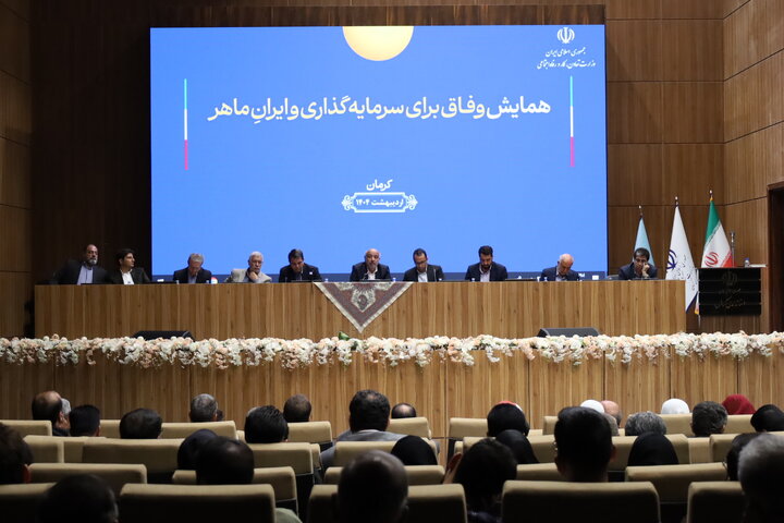 آنچه در نشست وزیر تعاون با فعالان اقتصادی در کرمان گذشت