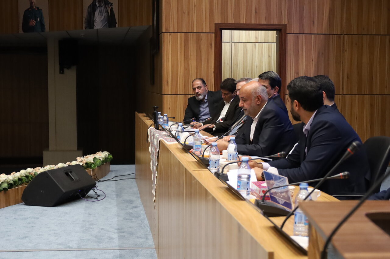 آنچه در نشست وزیر تعاون با فعالان اقتصادی در کرمان گذشت