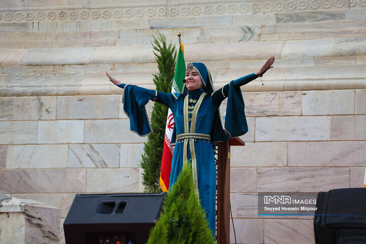 بزرگداشت حکیم ابوالقاسم فردوسی در طوس