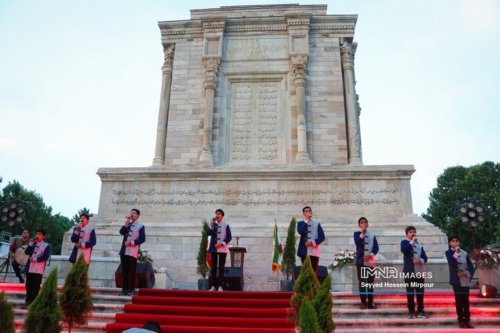 بزرگداشت حکیم ابوالقاسم فردوسی در طوس