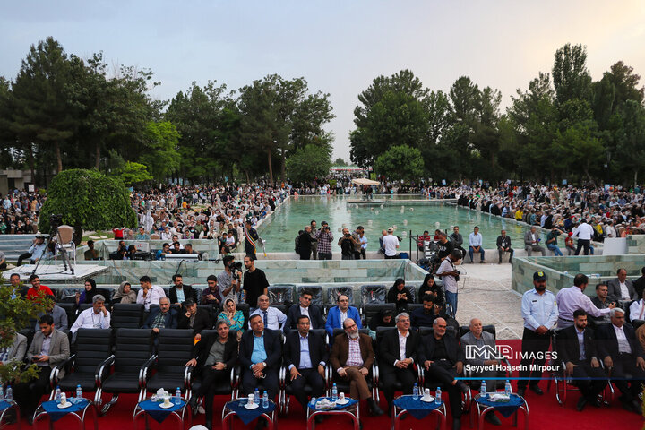 بزرگداشت حکیم ابوالقاسم فردوسی در طوس