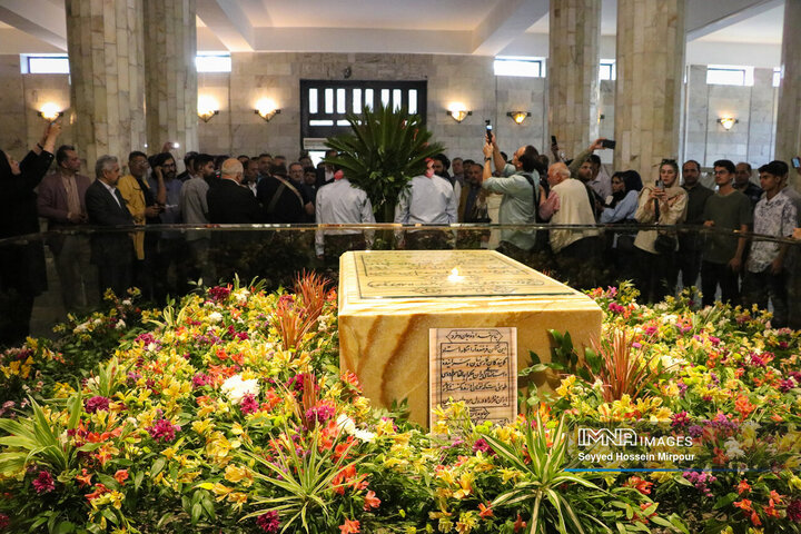 بزرگداشت حکیم ابوالقاسم فردوسی در طوس