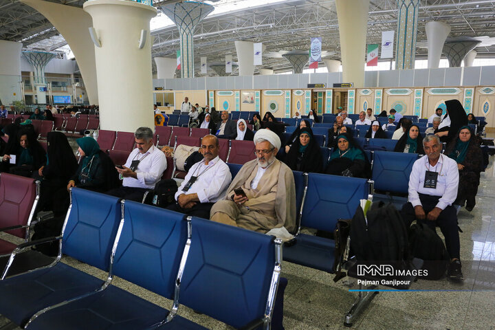 بازدید سرزده دادستان اصفهان از فرودگاه شهید بهشتی