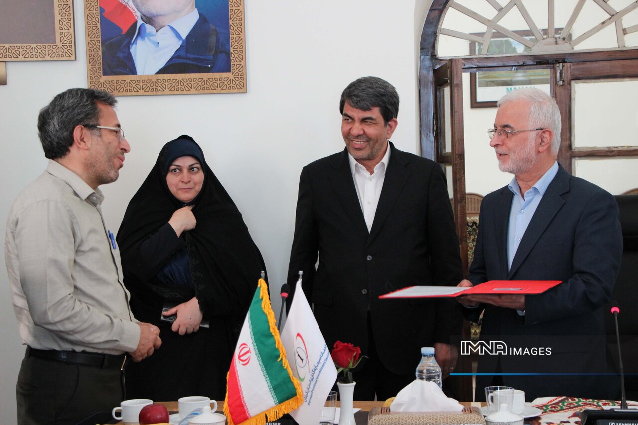 کرمان پیشگام جذب سرمایهگذاری و تسهیل فعالیتهای اقتصادی در کشور