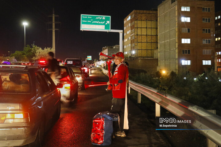 جشن قهرمانی تراکتور