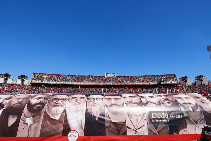 جشن قهرمانی تراکتور