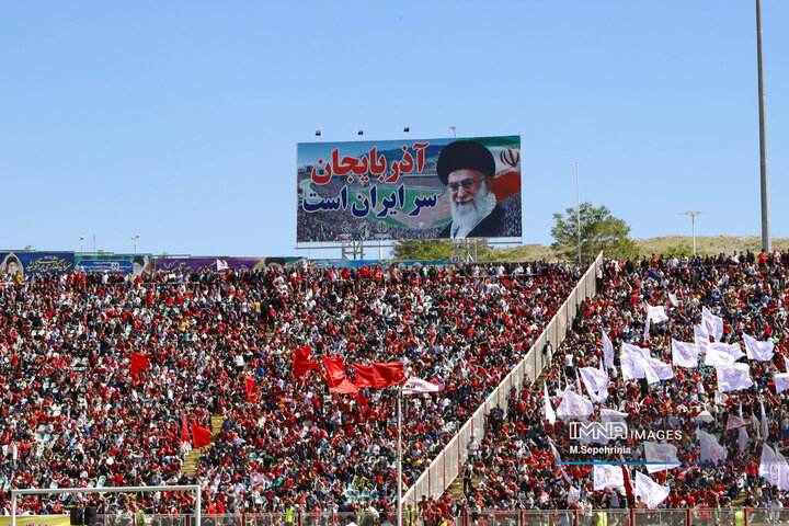 جشن قهرمانی تراکتور