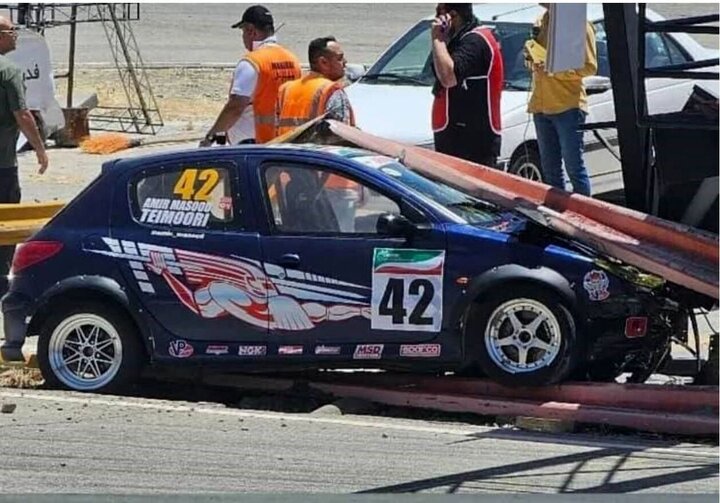 جلسه شبانه در پیست آزادی برای پیگیری سانحه اتومبیلرانی +عکس