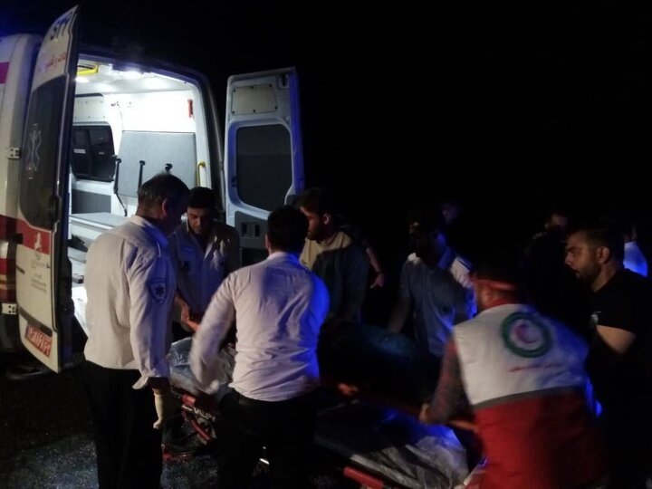 ۱۱ مصدوم در پی تصادف دو پراید در جاده نکا