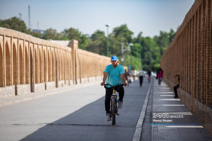 زاینده‌رود حوالی 7 صبح