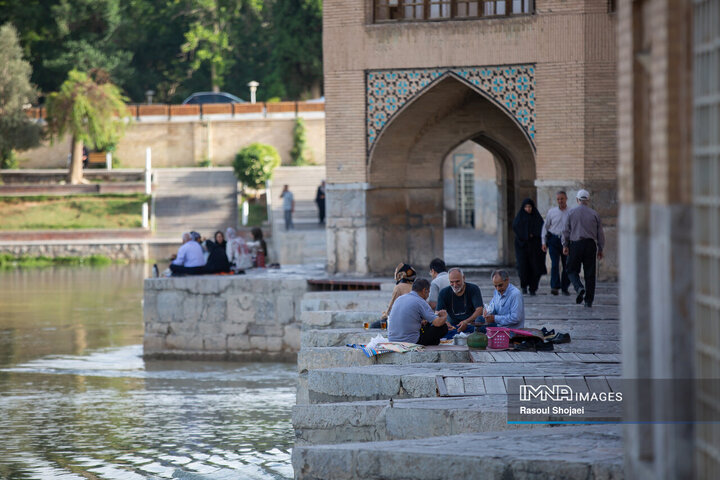 زاینده‌رود حوالی 7 صبح