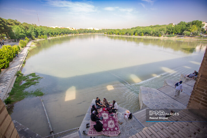 زاینده‌رود حوالی 7 صبح