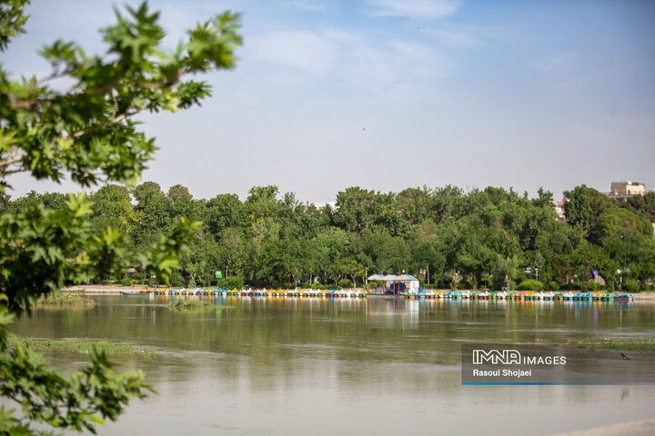 زاینده‌رود حوالی 7 صبح