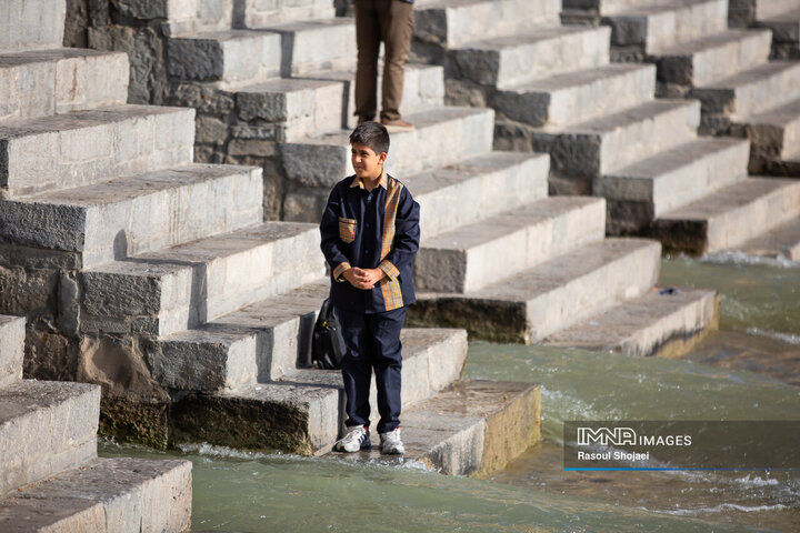 زاینده‌رود حوالی 7 صبح