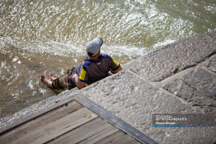 زاینده‌رود حوالی 7 صبح