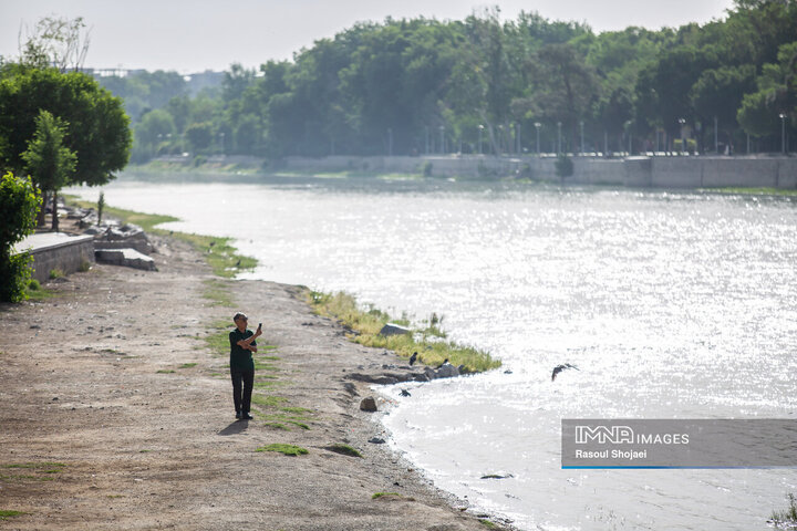 زاینده‌رود حوالی 7 صبح