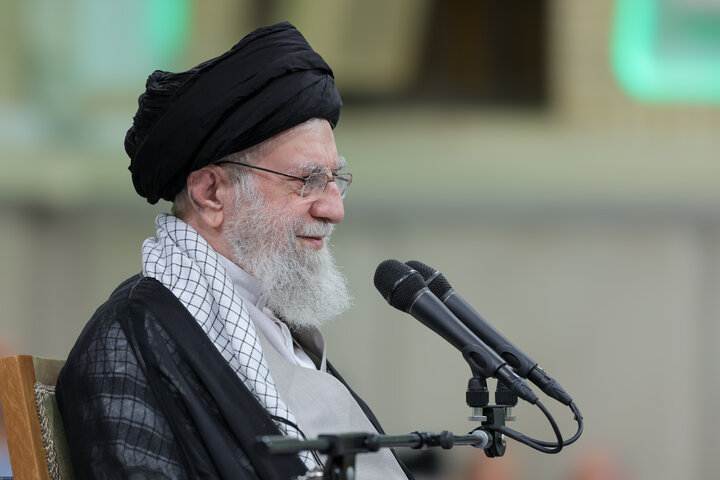 دیدار معلمان با رهبر معظم انقلاب