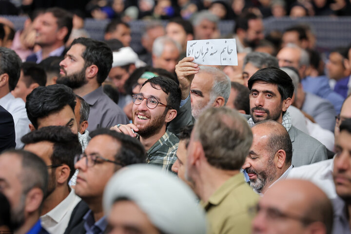 دیدار معلمان با رهبر معظم انقلاب