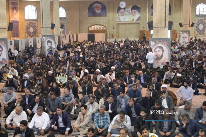 شهید جمهور، خادم اسلام و مردم