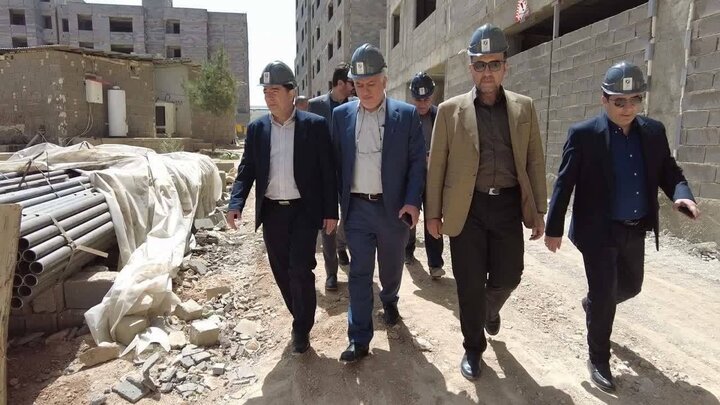 ۲۰۰ هزار واحد مسکونی نهضت ملی در دست ساخت بنیاد مسکن