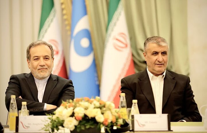 با تمام وجود از بنیان‌های صنعت هسته‌ای کشور پاسداری خواهیم کرد