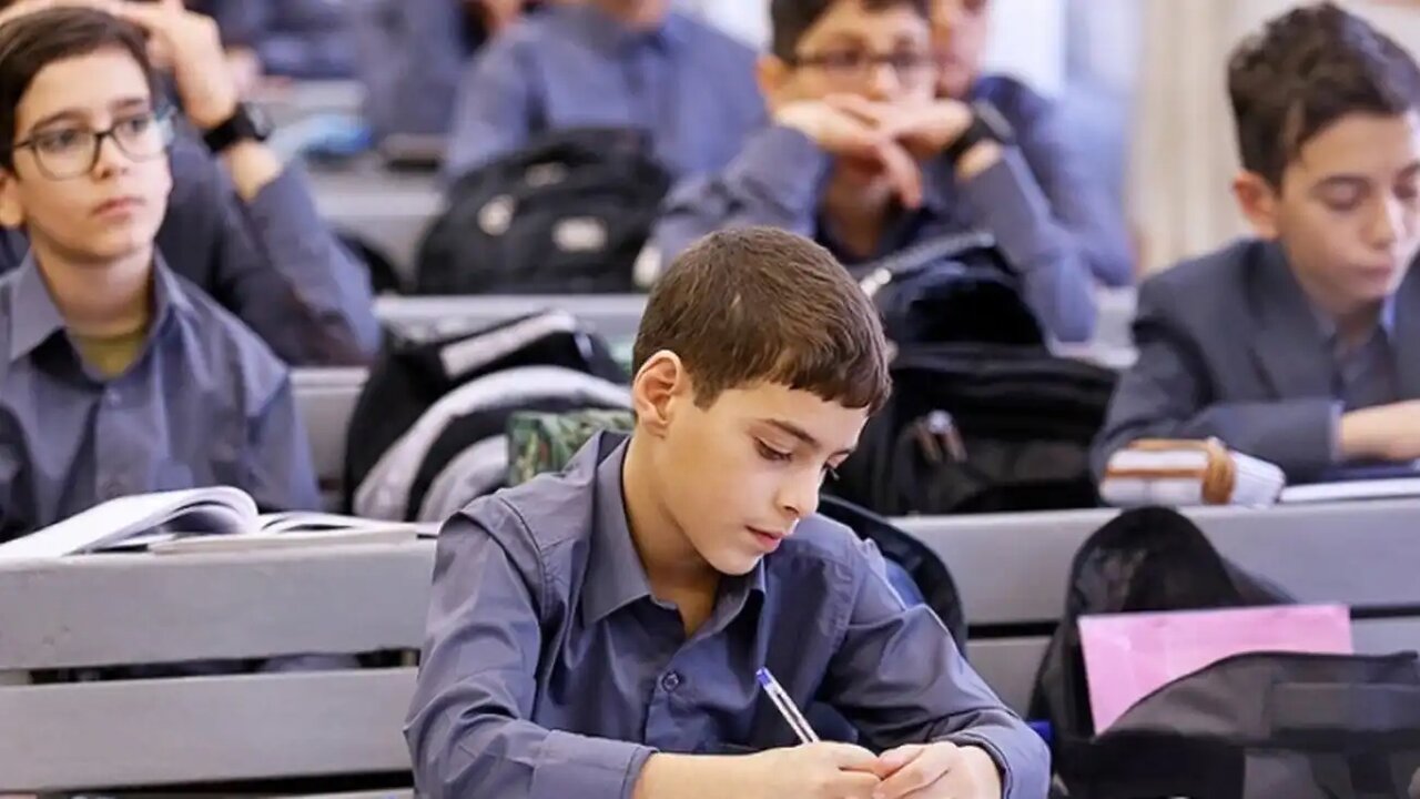 جزئیات افزایش شهریه مدارس غیردولتی؛ از توضیحات مدیرکل تا توقف نرخگذاری شهریه