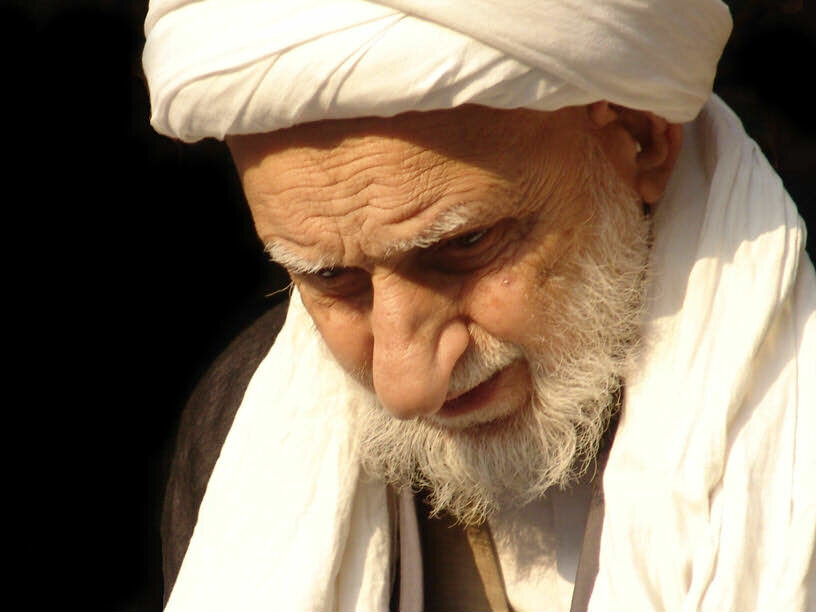 زندگینامه آیت الله بهجت؛ فقیهی عارف که سبک زندگیاش الهامبخش شد