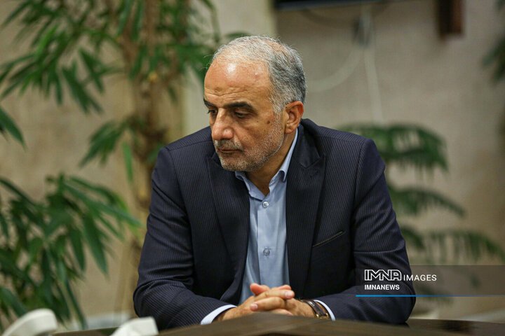 بازدید سرزده شهردار اصفهان از شهرداری منطقه 14