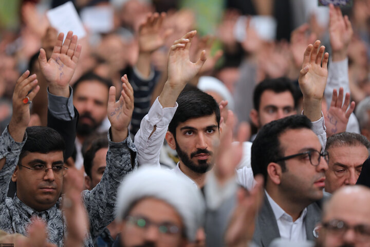 دیدار معلمان با رهبر معظم انقلاب