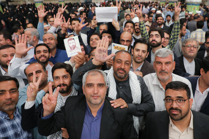 دیدار معلمان با رهبر معظم انقلاب