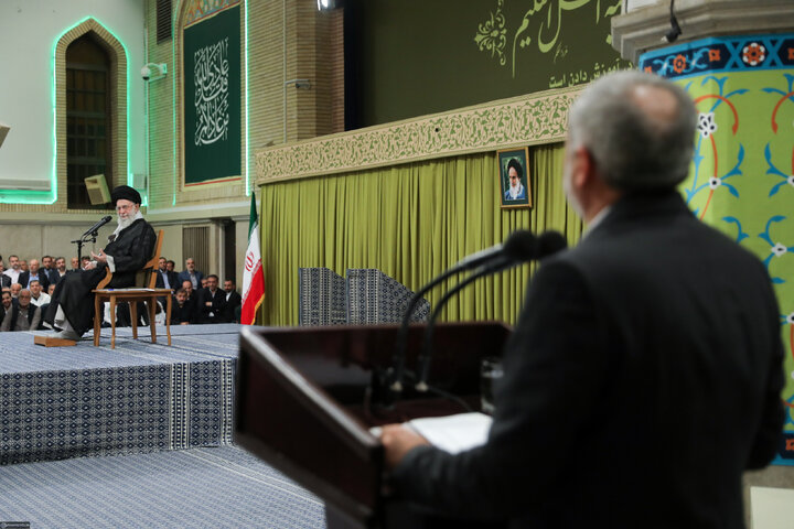 دیدار معلمان با رهبر معظم انقلاب