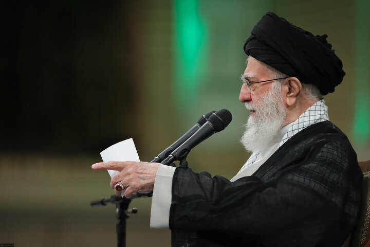 دیدار معلمان با رهبر معظم انقلاب