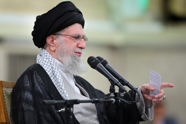 دیدار معلمان با رهبر معظم انقلاب