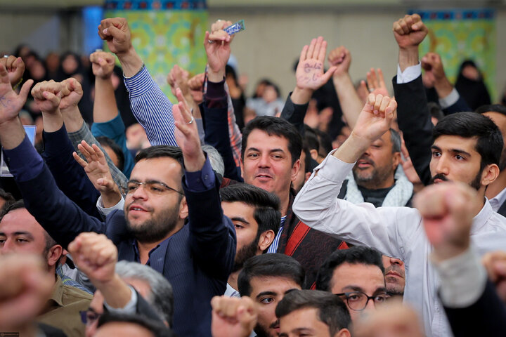 دیدار معلمان با رهبر معظم انقلاب