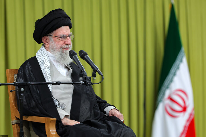 دیدار معلمان با رهبر معظم انقلاب