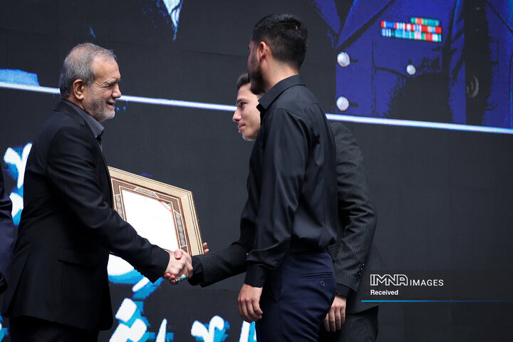 همایش بین‌المللی دیپلماسی مقاومت و بزرگداشت شهدای خدمت